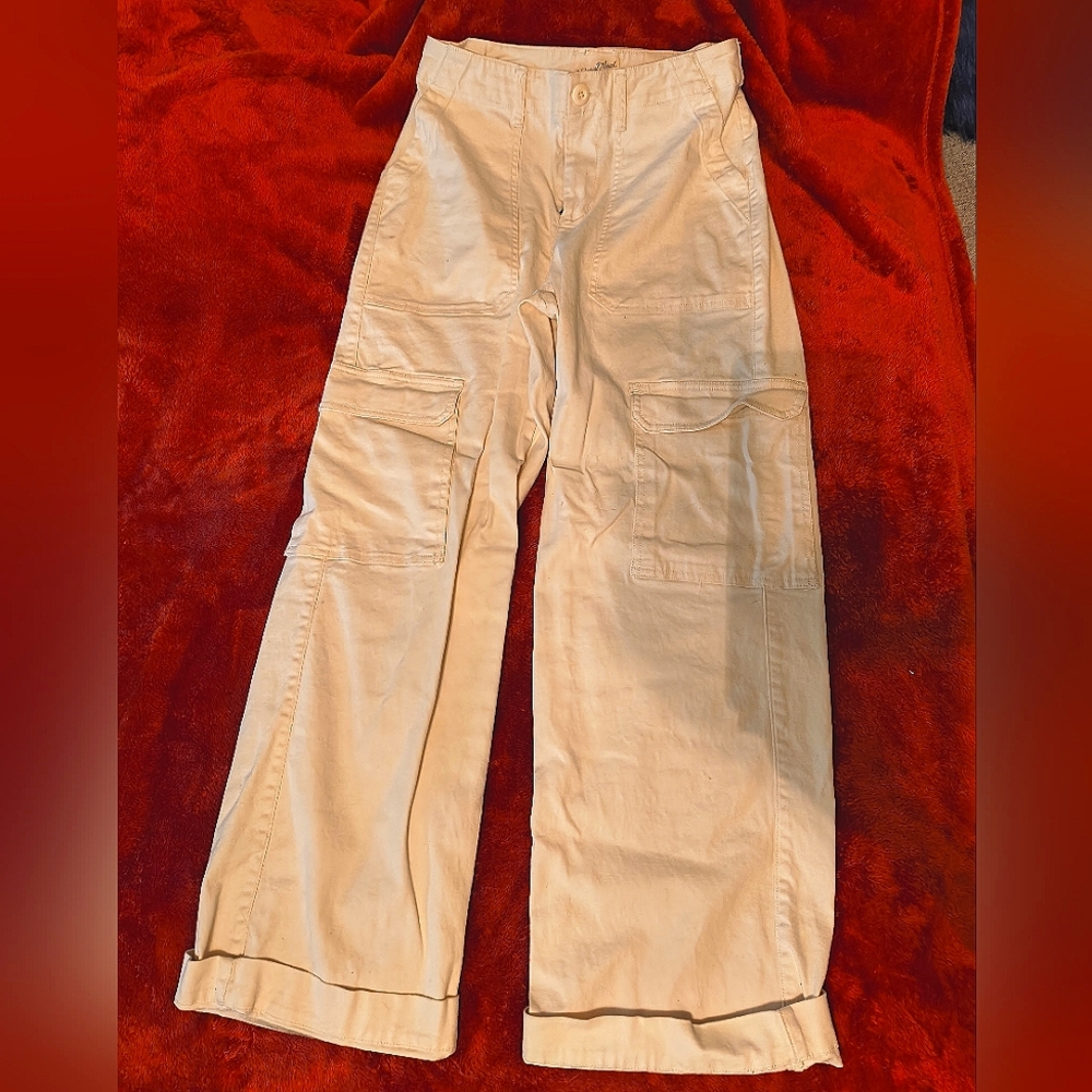 Universal Thread Cream Pants